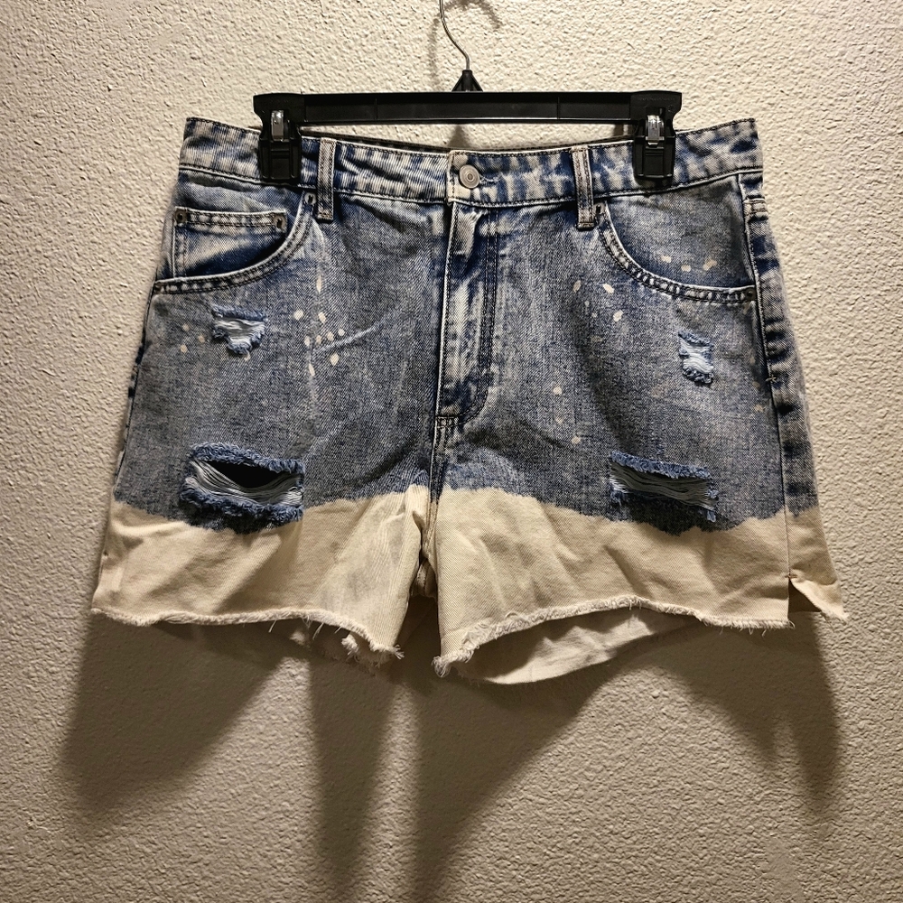 No boundaries women's denim distressed shorts